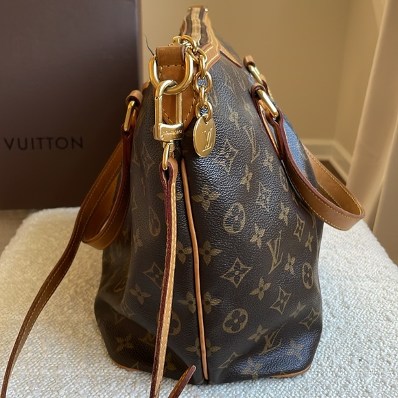 Louis Vuitton Palermo MM Monogram Canvas - Picture 4 of 13